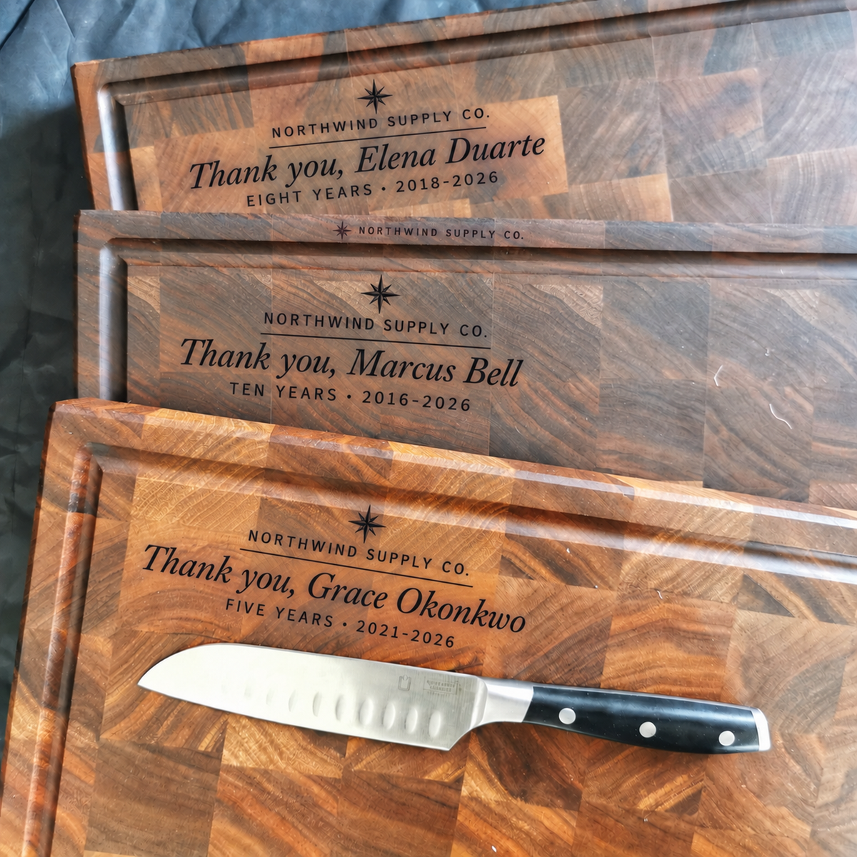 Personalized Cutting Boards for 5+ — Family, Corporate & Closing Gifts